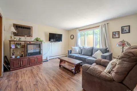 96 B St, Dracut, MA 01826 photo 5