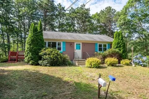 30 Rice Ave, Bourne, MA 02559