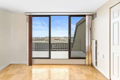 357 Commercial St #808, Boston, MA 02109