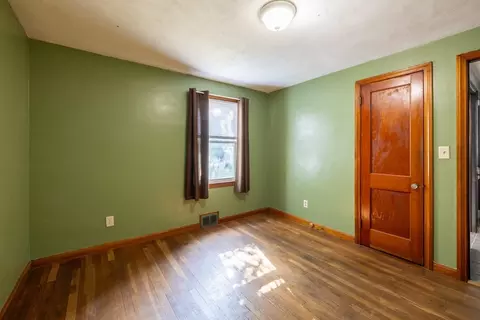 19 Redden St, Springfield, MA 01119 photo 15
