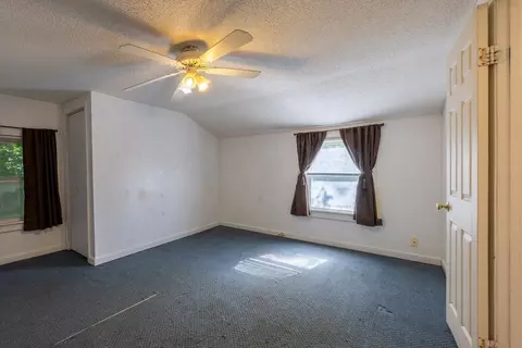 19 Redden St, Springfield, MA 01119 photo 24