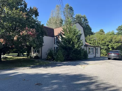 2004 Shawmut Ave, New Bedford, MA 02745