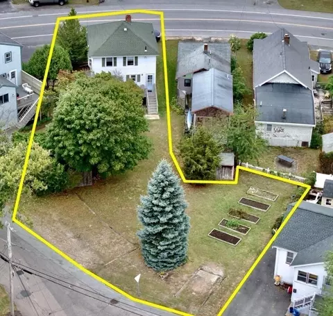 69 Nantasket Rd, Hull, MA 02045