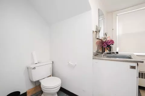 143 Redlands St, Springfield, MA 01104 photo 26
