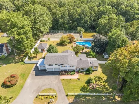 42 Long Plain Rd, Whately, MA 01093