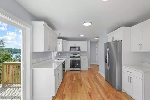 12 Shangri La Blvd, Wareham, MA 02538 photo 5