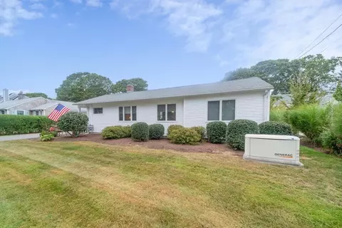 32 Lake Leaman, Falmouth, MA 02540