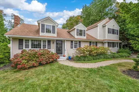19 Heather Dr, Plymouth, MA 02360