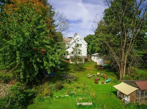 10 Chapman Ave, Easthampton, MA 01027 photo 4