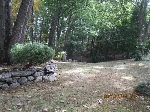 26 Hall Rd, Webster, MA 01570 photo 3