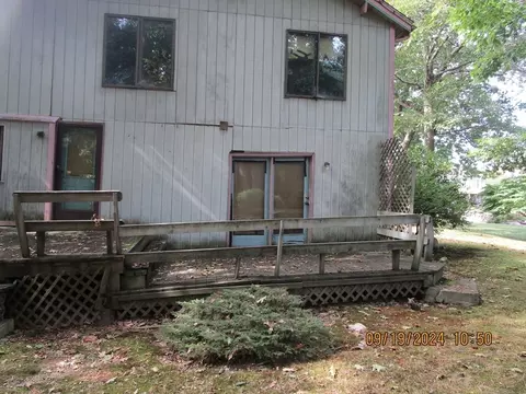 26 Hall Rd, Webster, MA 01570 photo 2