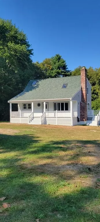 9 Flagg Swamp Rd, Freetown, MA 02717