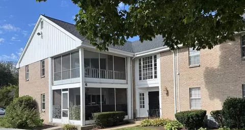 6 Jessica Dr #G, Stoughton, MA 02072