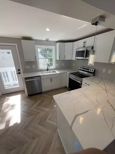 5 Olney Ave, Springfield, MA 01119 photo 7