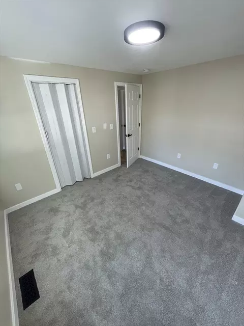 5 Olney Ave, Springfield, MA 01119 photo 18