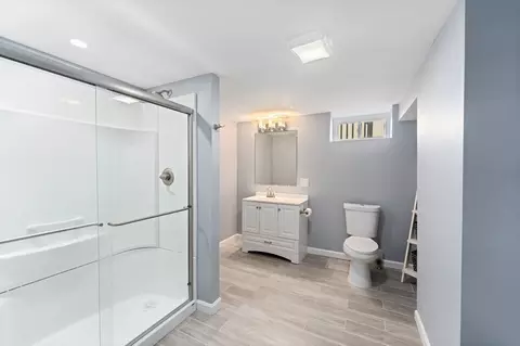 Bath - 12 Caprera Rd, Worcester, MA 01604 photo 2 of 3