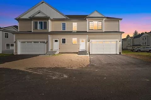 36 Pouts Ln #36, Uxbridge, MA 01569