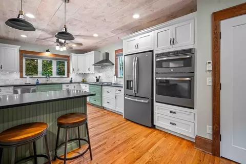 67 Texel Dr, Springfield, MA 01108 photo 3
