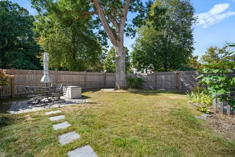 67 Texel Dr, Springfield, MA 01108 photo 38
