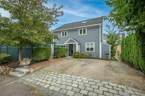 6 Bennett, Manchester, MA 01944