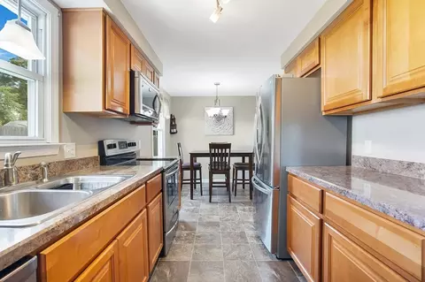 92 Agnes St, Springfield, MA 01108 photo 13