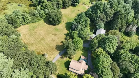 View/Area - 15 W Main St, Upton, MA 01568 photo 2 of 5
