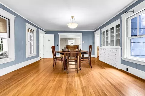 Dining - 15 W Main St, Upton, MA 01568 photo 1 of 2