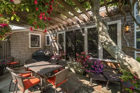 Exterior - 3 Grapevine Rd, Gloucester, MA 01930 photo 2 of 7