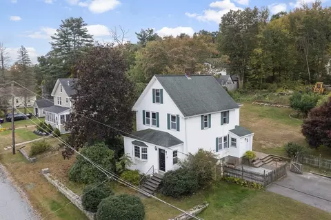 8 Hudson St, Northbridge, MA 01534