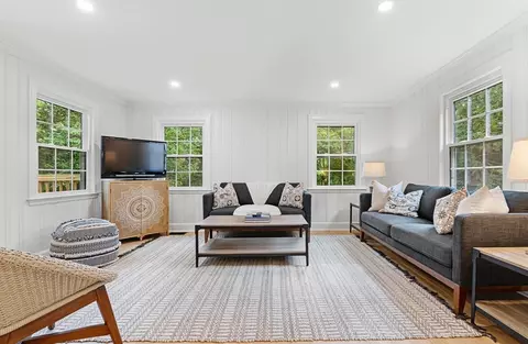 Living - 6 George Aggott Rd, Needham, MA 02492 photo 3 of 4