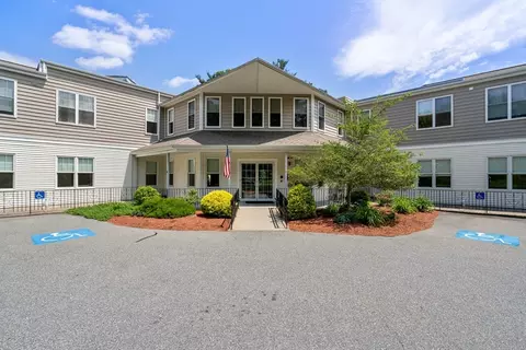 63 Central St #107, North Reading, MA 01864