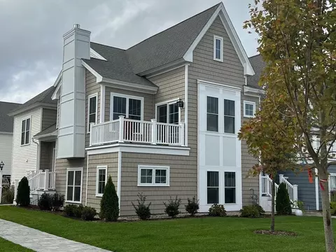 9 Greenside Way N, Plymouth, MA 02360