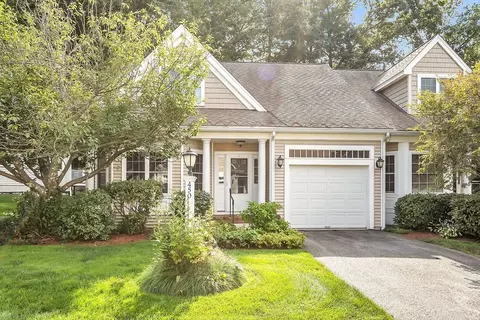450 Blue Heron Dr #450, Lancaster, MA 01523