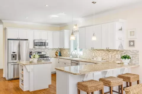 8 Blue Castle Dr, Mashpee, MA 02649 photo 9