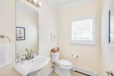 8 Blue Castle Dr, Mashpee, MA 02649 photo 13
