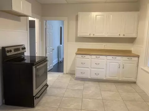 153 Everett St, Southbridge, MA 01550 photo 6