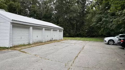 153 Everett St, Southbridge, MA 01550 photo 4