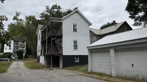 153 Everett St, Southbridge, MA 01550 photo 5