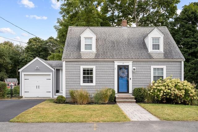 15 King Ave, Weymouth, MA 02188