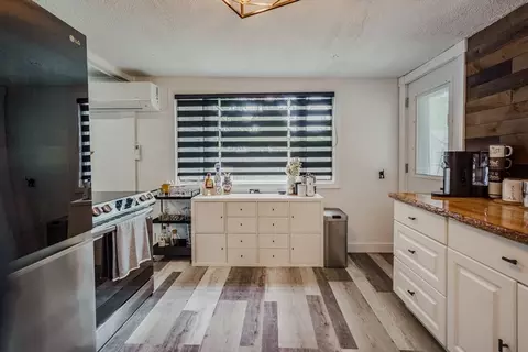 26 Groton St, Springfield, MA 01129 photo 6