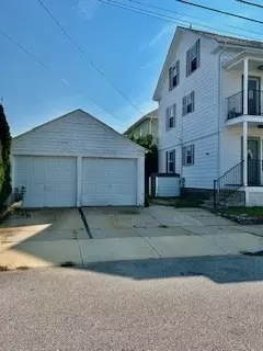 30 Ormond St, Woonsocket, RI 02895 photo 4