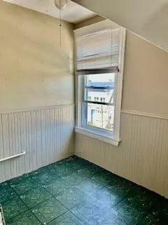30 Ormond St, Woonsocket, RI 02895 photo 8