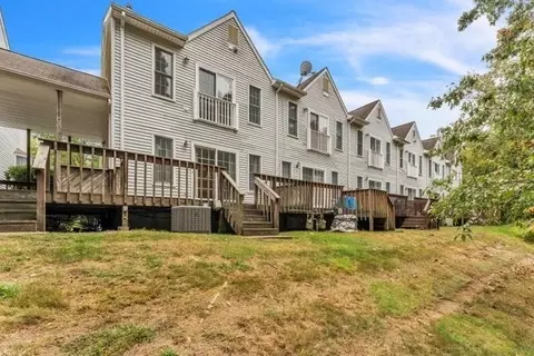 70 Castlegate Dr #70, Springfield, MA 01129 photo 6