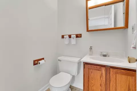 70 Castlegate Dr #70, Springfield, MA 01129 photo 15