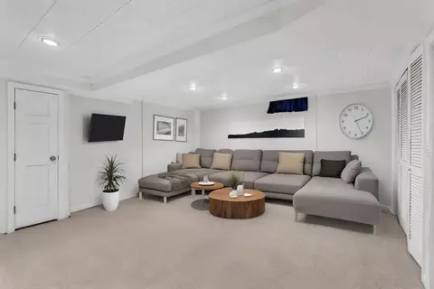 70 Castlegate Dr #70, Springfield, MA 01129 photo 24