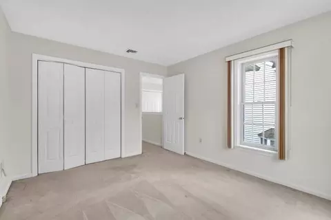 70 Castlegate Dr #70, Springfield, MA 01129 photo 22