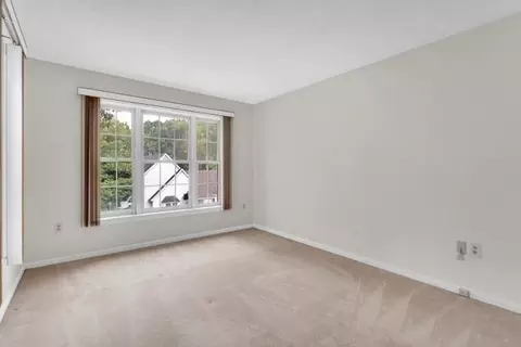 70 Castlegate Dr #70, Springfield, MA 01129 photo 21