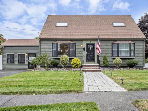 3 Dobbs Rd, Peabody, MA 01960