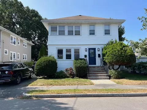 9 Taylor St, Quincy, MA 02170