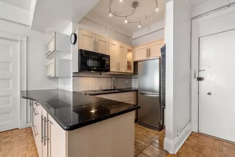 21 Beacon St #5T, Boston, MA 02108